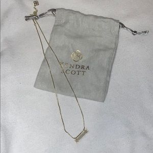 Kendra Scott necklace